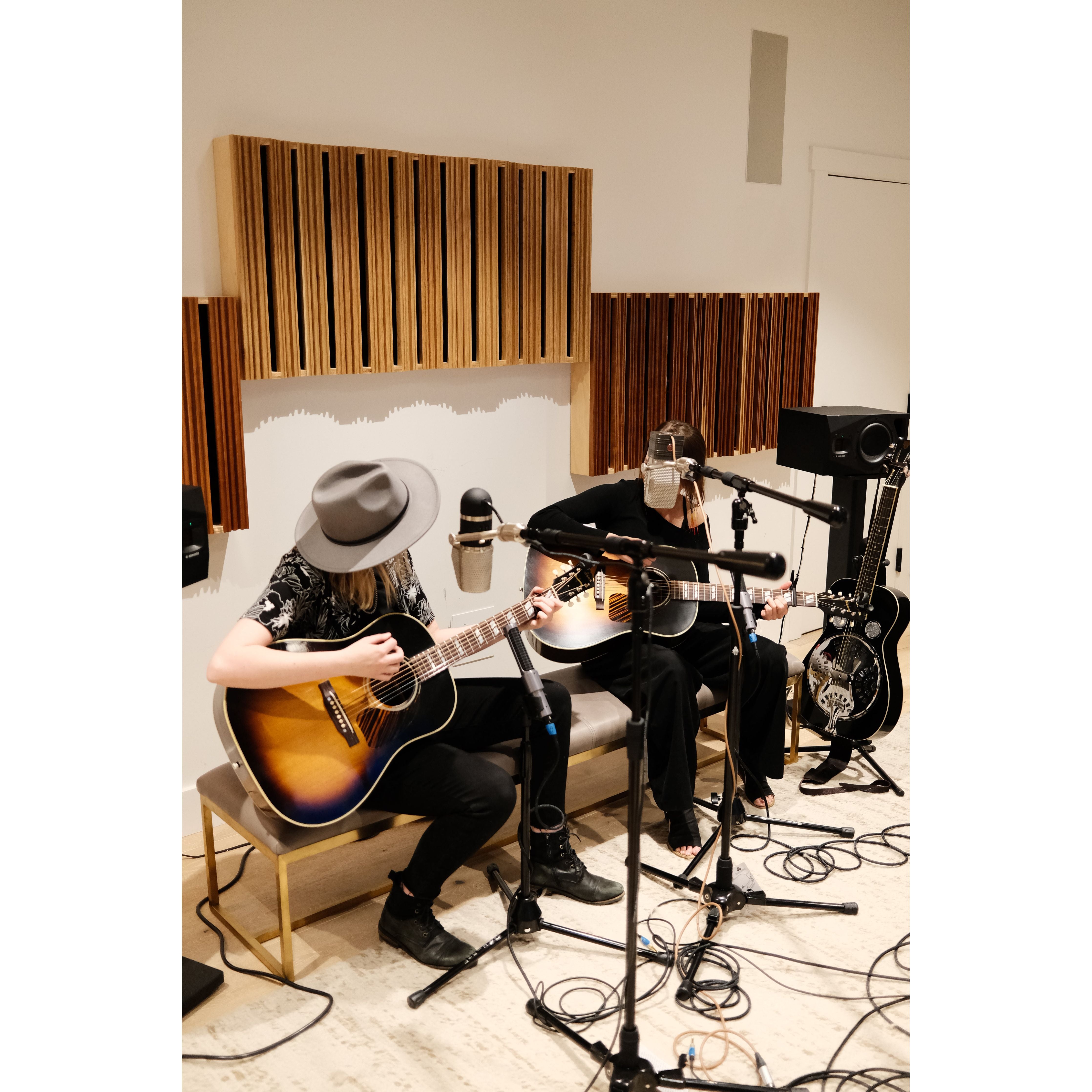 AEA Nuvo N13 Micrófono de cinta activo - https://www.cromaonline.cl/