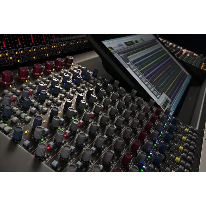 AMS Neve Genesys Black G16 - Consola de 8 canales con 24 faders con control DAW - https://www.cromaonline.cl/