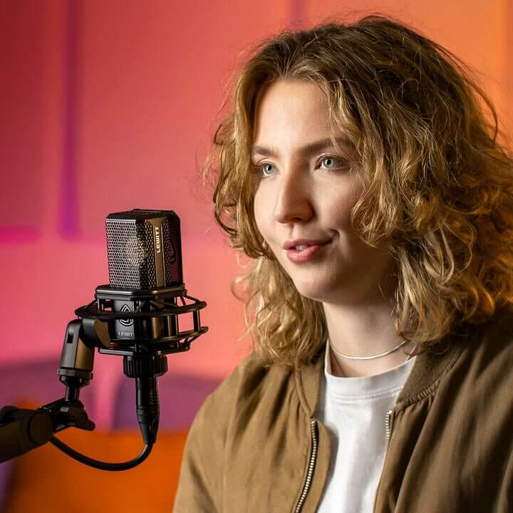 Lewitt RAY - Micrófono de condensador con Autofocus - https://www.cromaonline.cl/