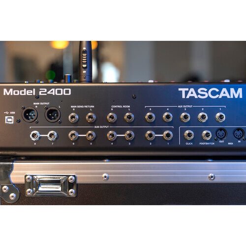 TASCAM Model 2400 - Consola de grabación analógica de 24 pistas con interfaz de audio - https://www.cromaonline.cl/