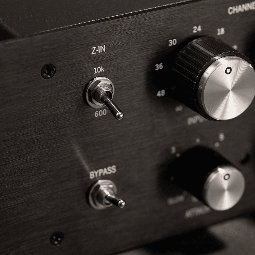 Warm Audio WA76 - D2 Compresor FET discreto de ganancia limpia de doble canal - https://www.cromaonline.cl/