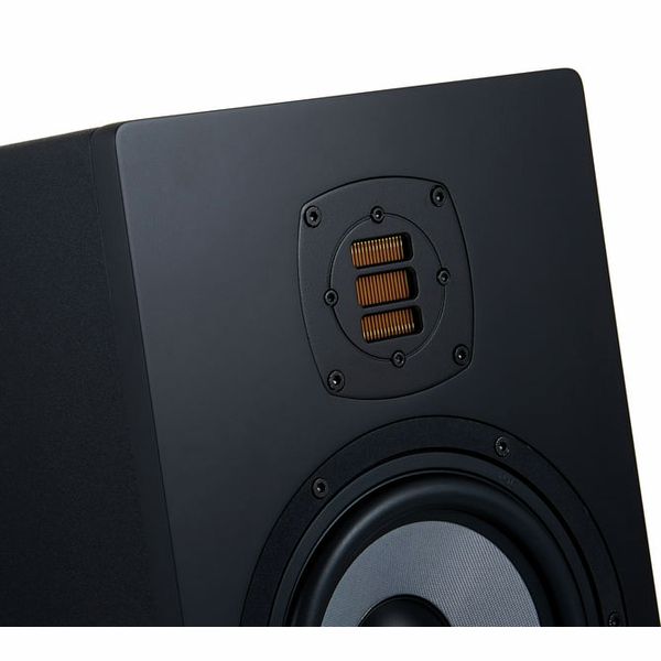 EVE Audio SC207 - Monitor de estudio activo de 2 vías de 7" (PRE-ORDER)!!! - https://www.cromaonline.cl/