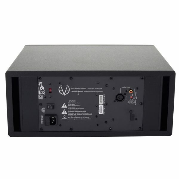 EVE Audio SC305 - Monitor de estudio activo de 3 vías de 5" (PRE-ORDER)!!! - https://www.cromaonline.cl/