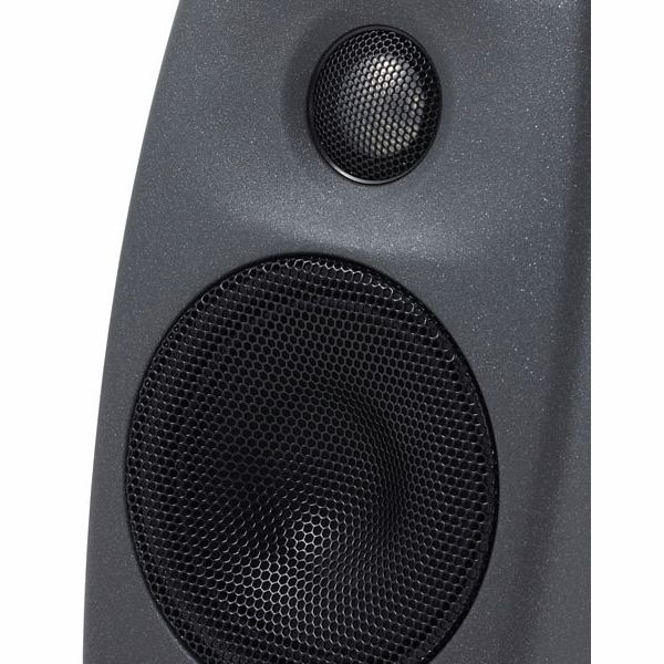 Genelec 8010A - monitor de estudio activo de 3" 50 Watt. (PRE-ORDER)!!! - https://www.cromaonline.cl/