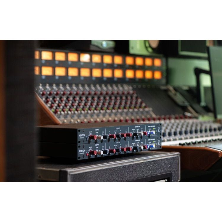 Rupert Neve Newton Channel - Mic Pre + EQ + Compresor con Silk - https://www.cromaonline.cl/
