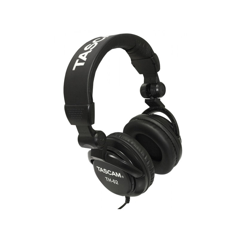 Tascam TH02 - https://www.cromaonline.cl/