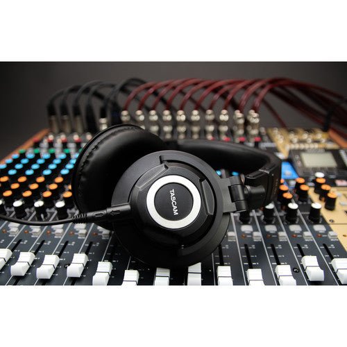 Tascam TH07 - Audífono Profesional para Monitoreo - https://www.cromaonline.cl/