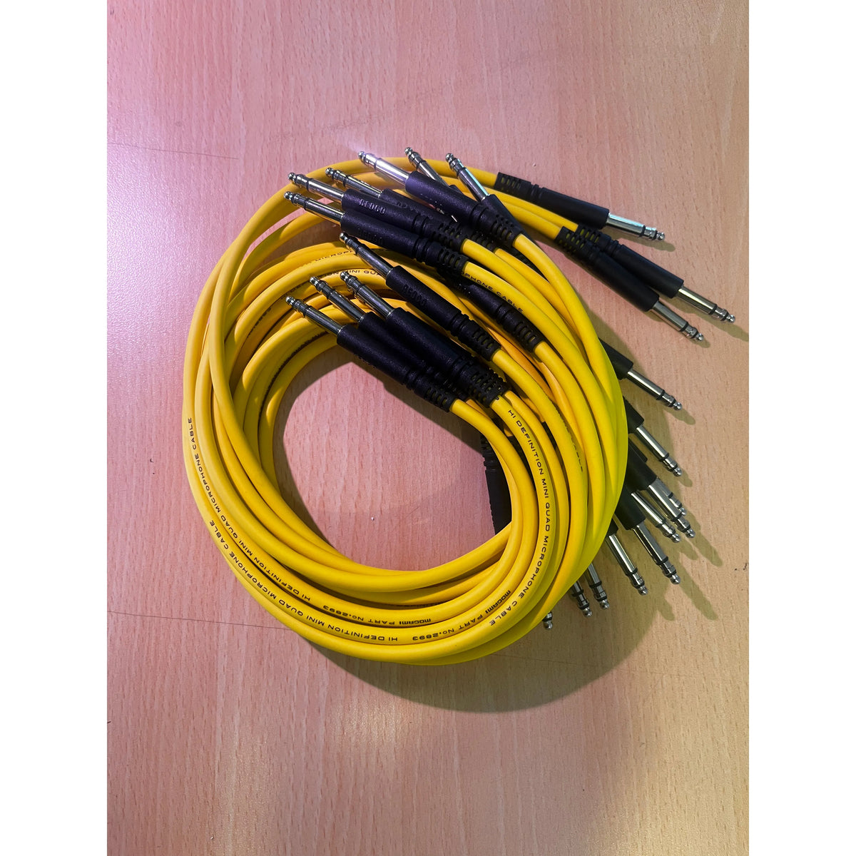 El Redco RJM1804 es un cable de conexión Bantam (TT Phone) a Bantam, diseñado para aplicaciones profesionales