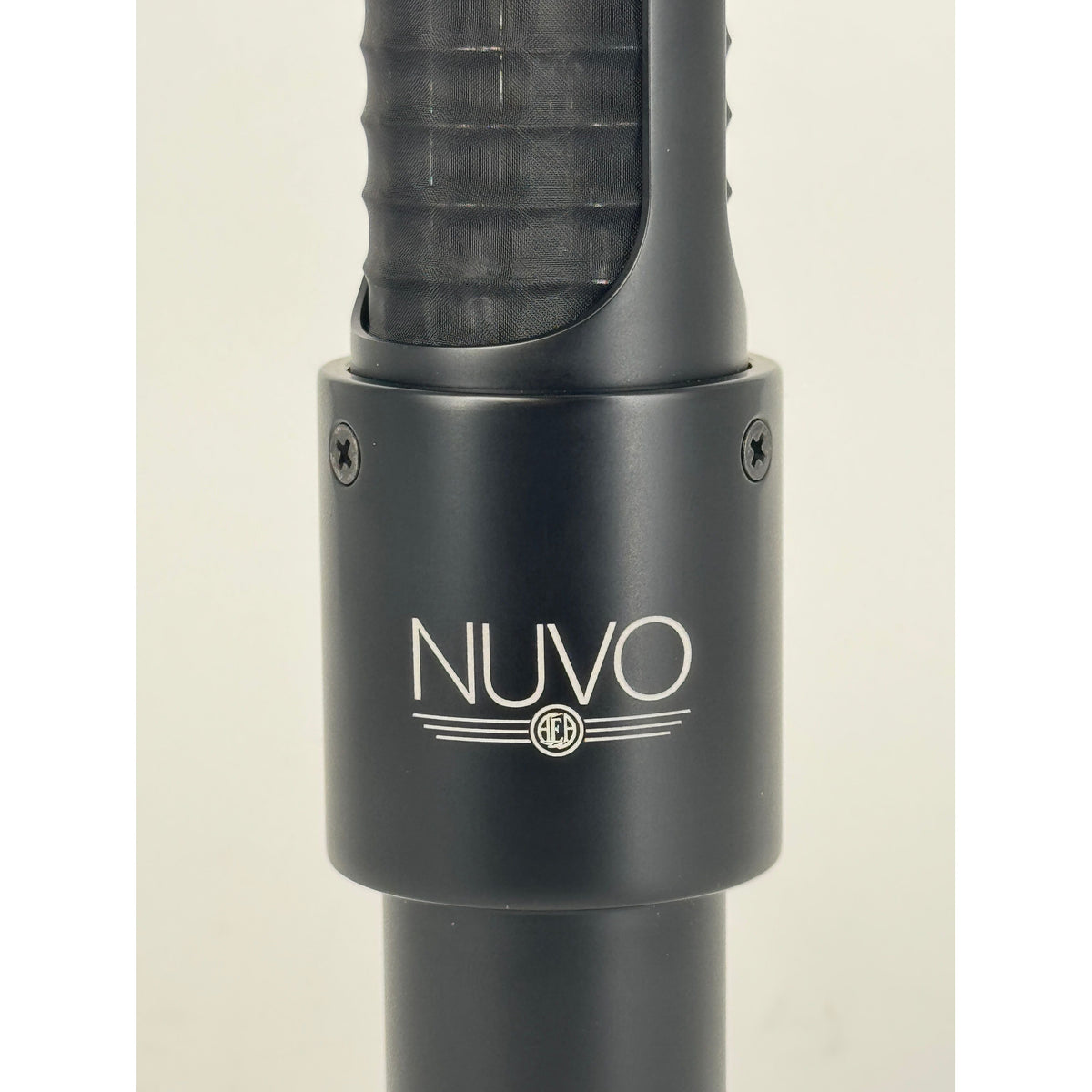 AEA Nuvo N28 Micrófono de cinta estéreo activo Blumlein - https://www.cromaonline.cl/