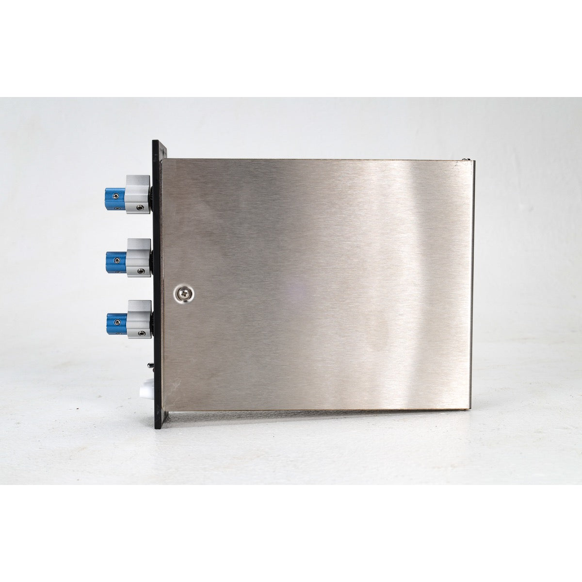 API 550A vista lateral
