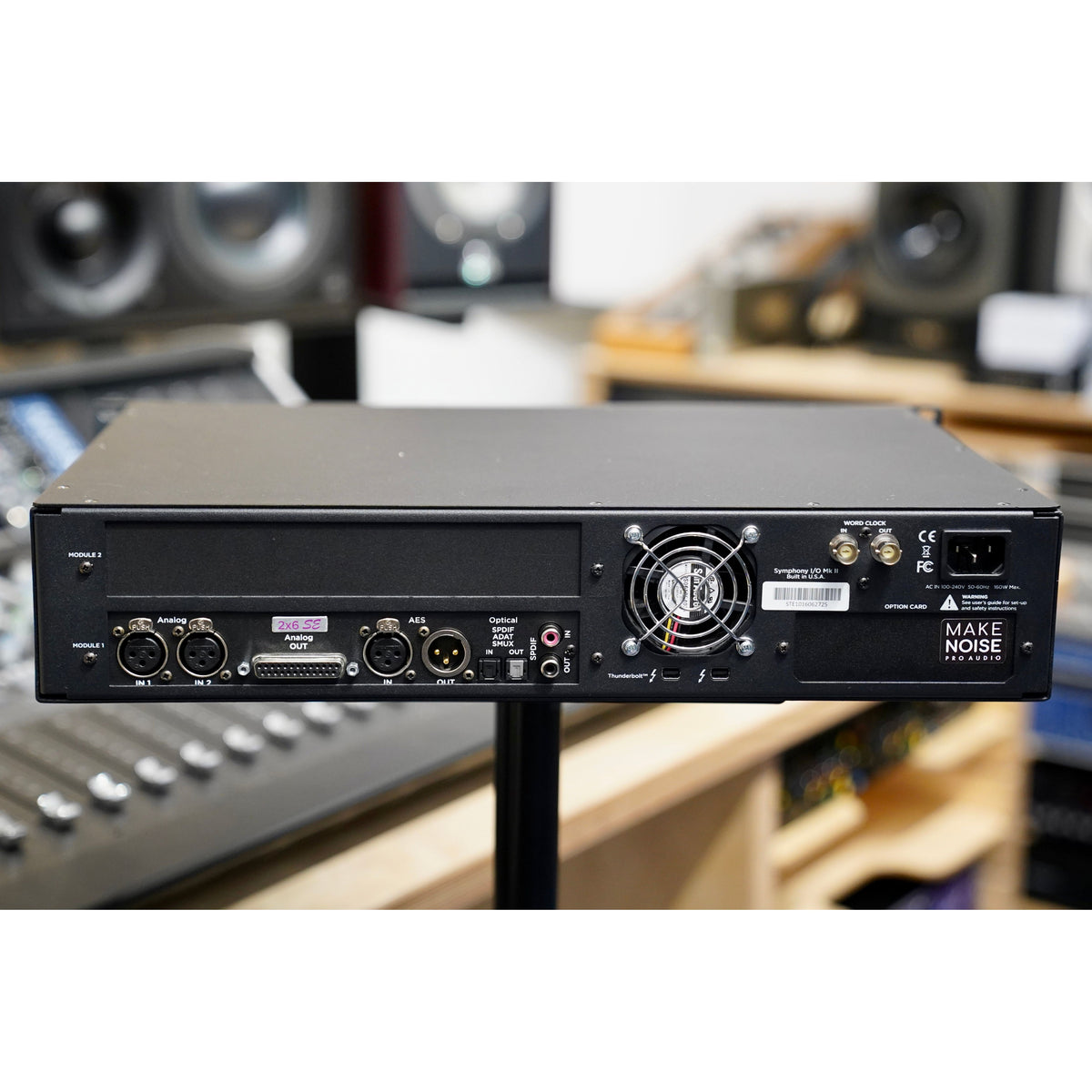 Apogee 2X6SE instalado en Symphony I/O Mk II