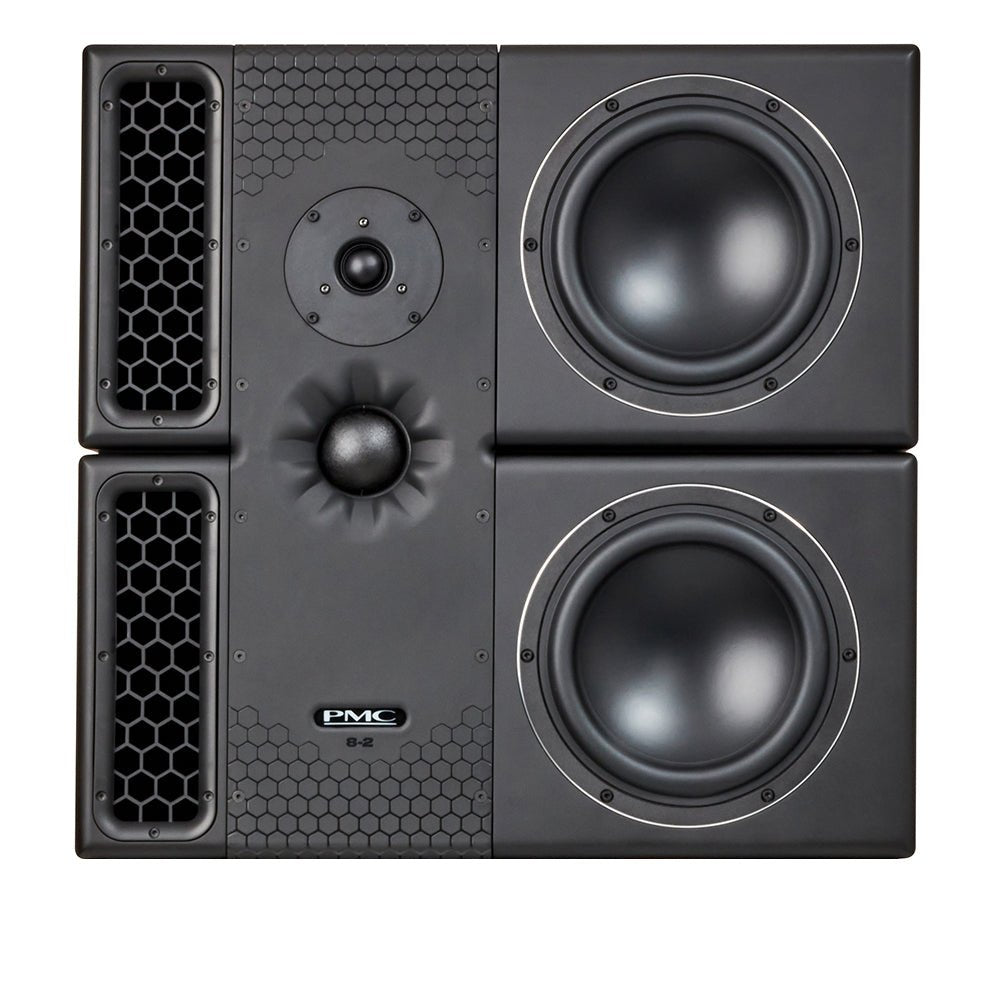 PMC PMC 8.2 - Par de Monitores activos 8" de 3 vías