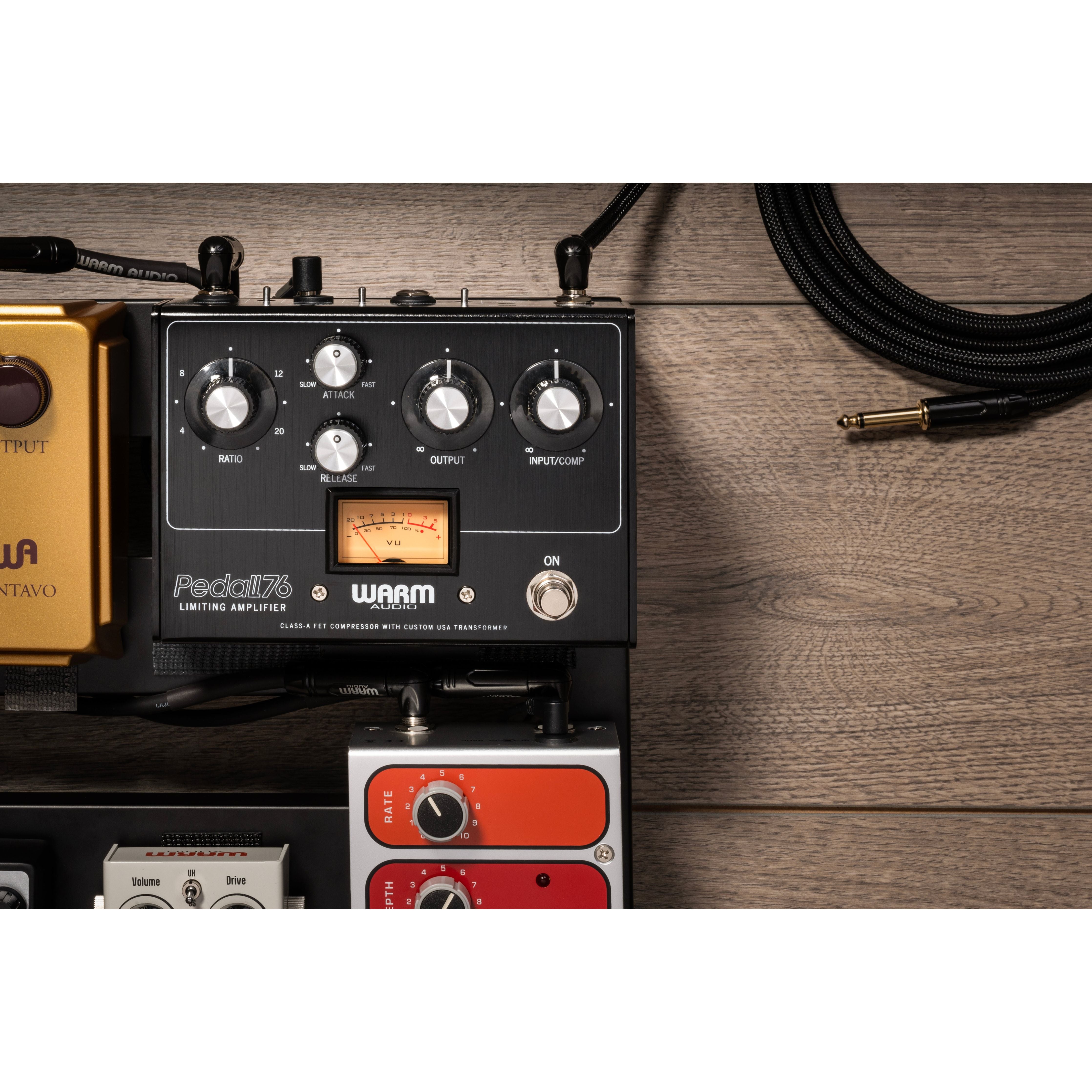Warm Audio WA76P - Pedal compresor - https://www.cromaonline.cl/