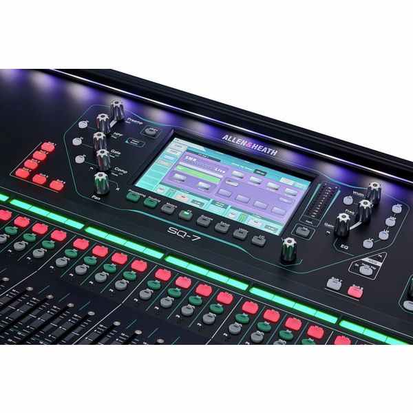 Allen&Heath SQ7 - Mixer Digital de 48-canales de 33 Faders (PRE-ORDER)!!! - https://www.cromaonline.cl/