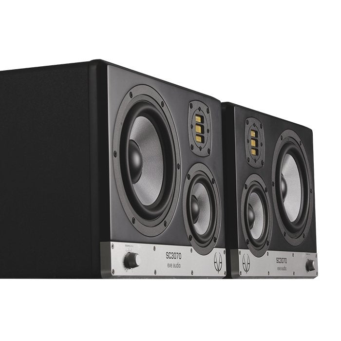 EVE Audio SC3070 Left - Monitor de estudio activo de 3 vías de 7" (PRE-ORDER)!!! - https://www.cromaonline.cl/