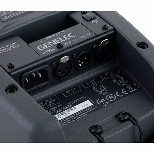 Genelec 8330A - Monitor de estudio activo de 5" y 100 watts (PRE-ORDER)!!! - https://www.cromaonline.cl/