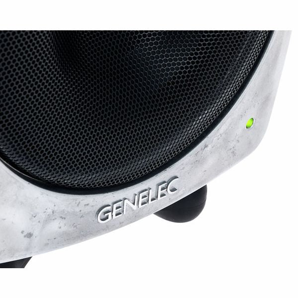 Genelec 8340A - Monitor SAM de estudio activo de 6.5", 2x150 watts - https://www.cromaonline.cl/